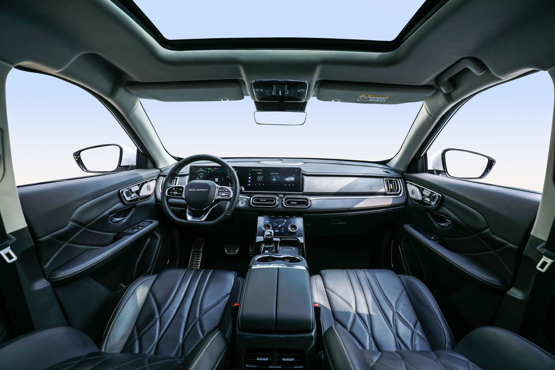 1754140833326_S07_20Interior29